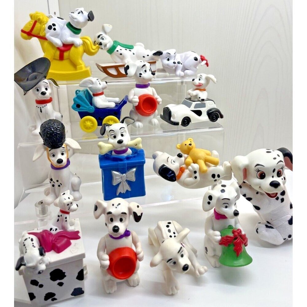Disney's 101 Dalmations Dog Lot Cake Toppers Play‎ PVC Figures Loose Toys 15 PCS